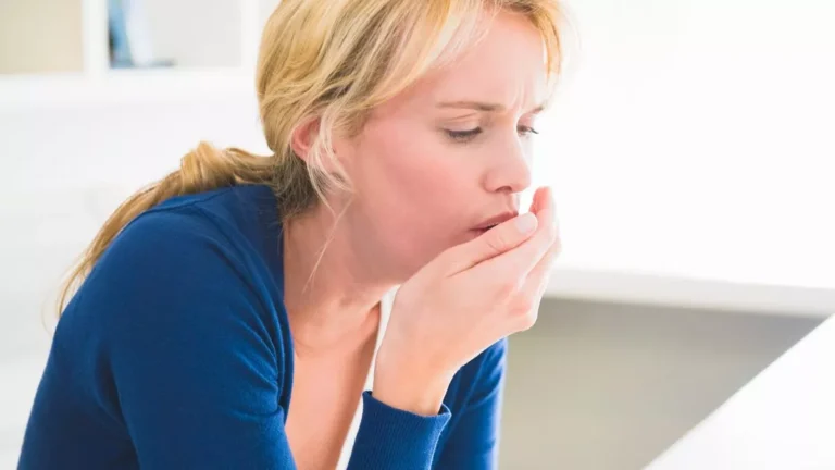 Read more about the article Do winter throat infections spread faster in markets, malls, and buses because of low humidity?