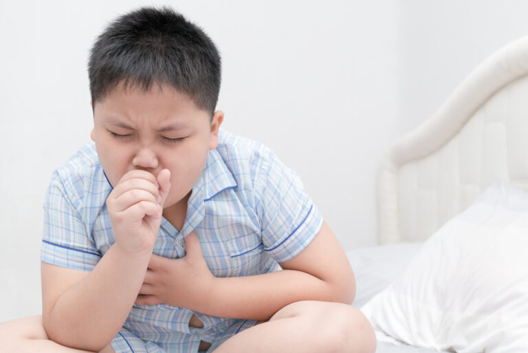 Read more about the article 9 Critical Warning Signs of Bronchitis in Children and Older Adults You Should Never Ignore