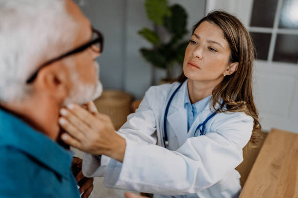 Read more about the article Fast & Accurate: 7 Powerful Facts About How Doctors Test for Strep Throat (Rapid Test vs Throat Culture Explained)