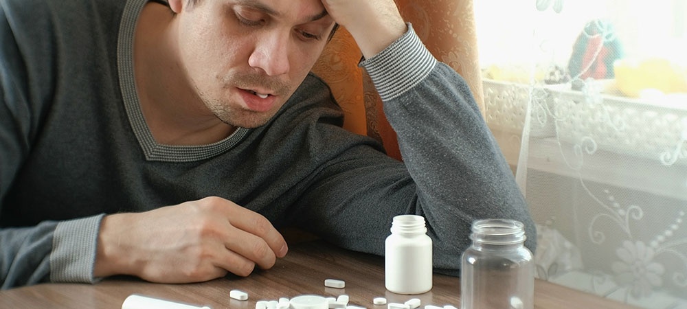 You are currently viewing From Pills to Prison: True Stories of Codeine Users Who Hit Rock Bottom