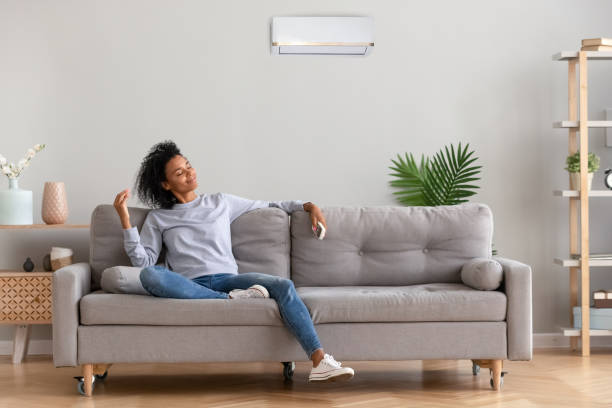 You are currently viewing How to Keep Apartment Cool Without AC? The Ventilation Mistake Everyone Makes