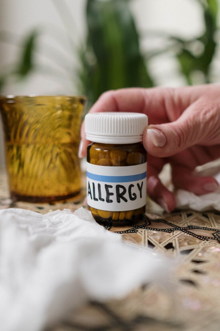 Read more about the article Allergy Symptoms and Treatment: What Helps? Complete 2026 GuideAllergy symptoms and treatment: what helps? Learn the signs, causes, fast relief options, natural remedies, and when to see a doctor — plus real reader stories.