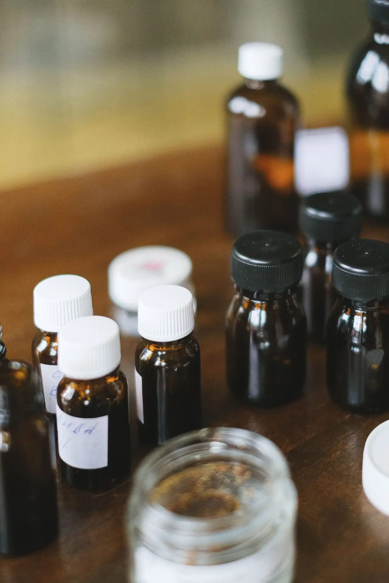 Read more about the article Best Cough Syrup for Dry Cough vs Chesty Cough Adults: Dry or Chesty? Here’s How to Choose Right